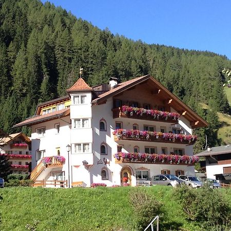Garni B&B Schenk Сельва-ди-Валь-Гардена Экстерьер фото