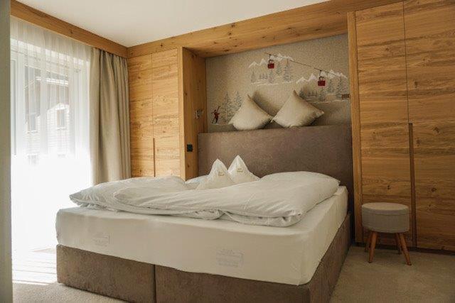 Garni B&B Schenk Сельва-ди-Валь-Гардена Экстерьер фото