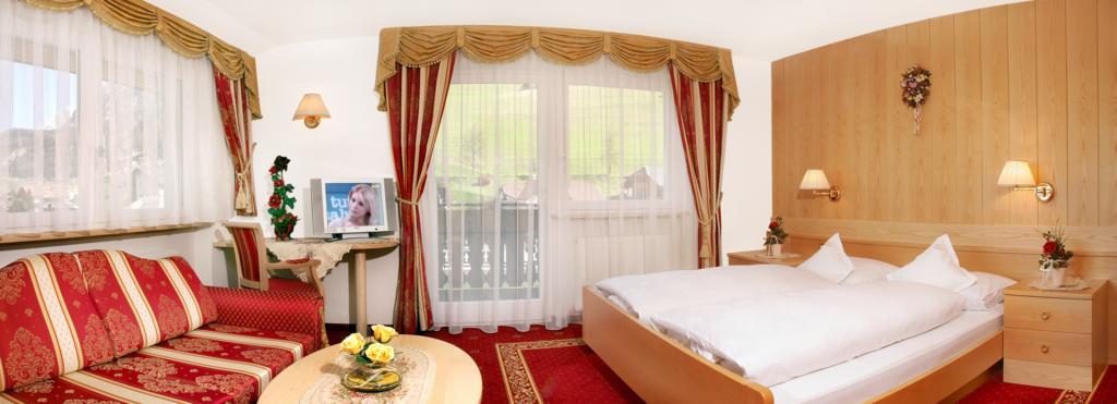 Garni B&B Schenk Сельва-ди-Валь-Гардена Номер фото