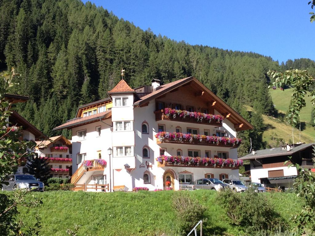Garni B&B Schenk Сельва-ди-Валь-Гардена Экстерьер фото