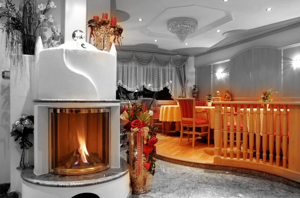 Garni B&B Schenk Сельва-ди-Валь-Гардена Экстерьер фото